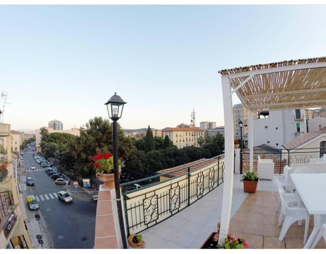 Centro Azzurro Villa Iglesias Buitenkant foto
